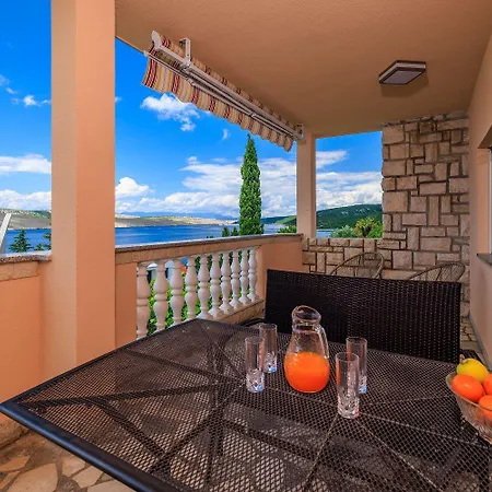 Apartment Nur 100 Meter Zur Kristallklaren Adria *