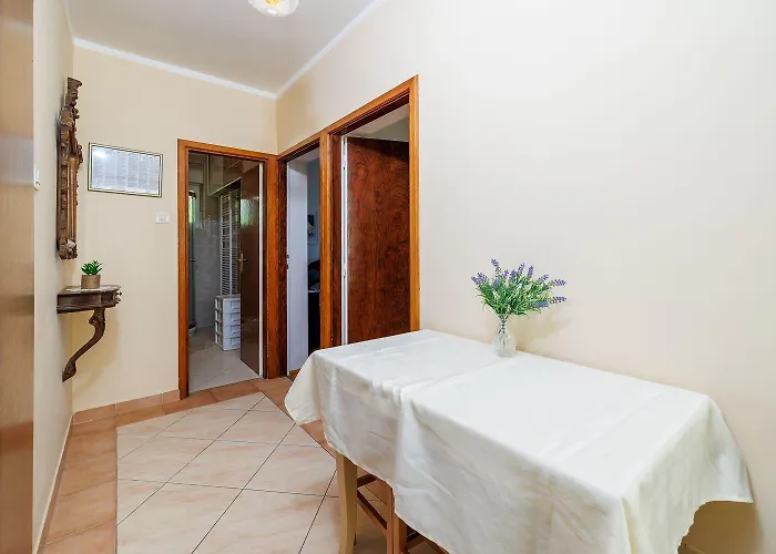 Nur 100 Meter Zur Kristallklaren Adria Apartament