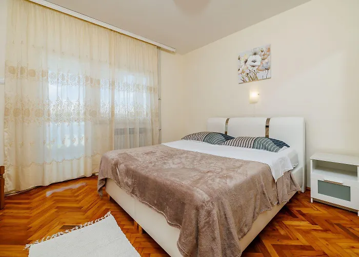 Daire Nur 100 Meter Zur Kristallklaren Adria Jadranovo