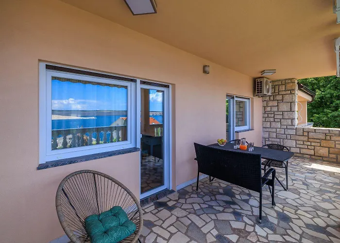 Nur 100 Meter Zur Kristallklaren Adria *